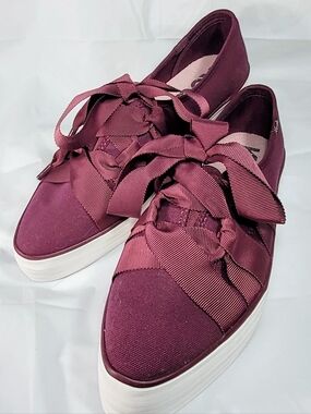 Keds Point Burgundy Canvas Platform Sneakers Ribbon Laces - Size 8